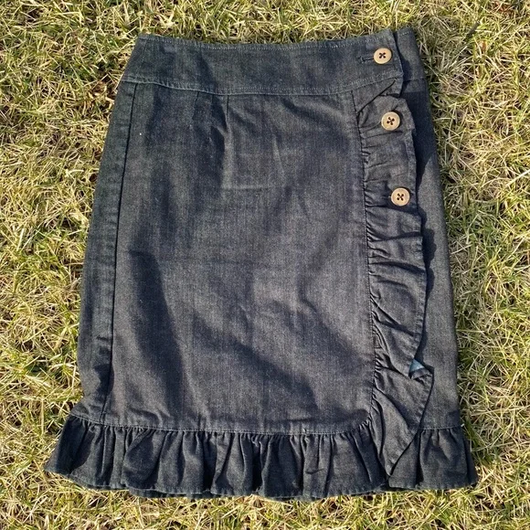 EUC Anthropologie Leifsdottir ruffle denim skirt - Picture 2 of 4